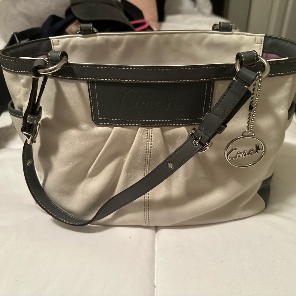 Coach Black and Cream Shoulder Bag
